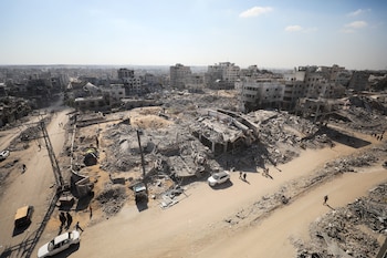 Mohamad Mustafa presentó un plan quinquenal para la Franja de Gaza (4)