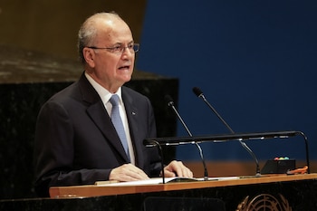 Mohamad Mustafa presentó un plan quinquenal para la Franja de Gaza (3)